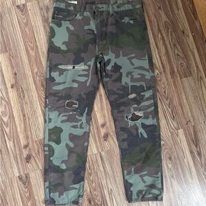 Levi's Green Camouflage Cargo Pants